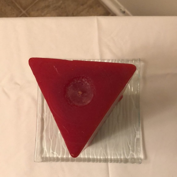 Red Triangle Candle. - Picture 2 of 2